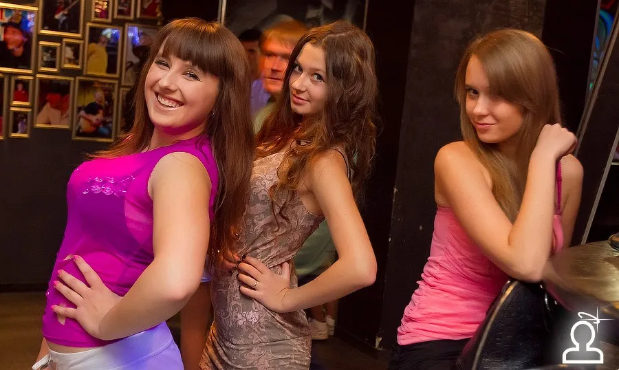 SHAKE IT PARTY
