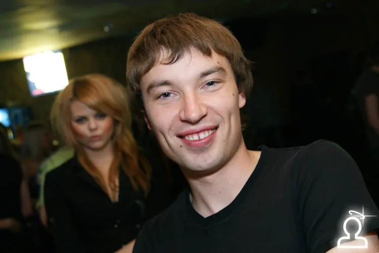Dj Suhov