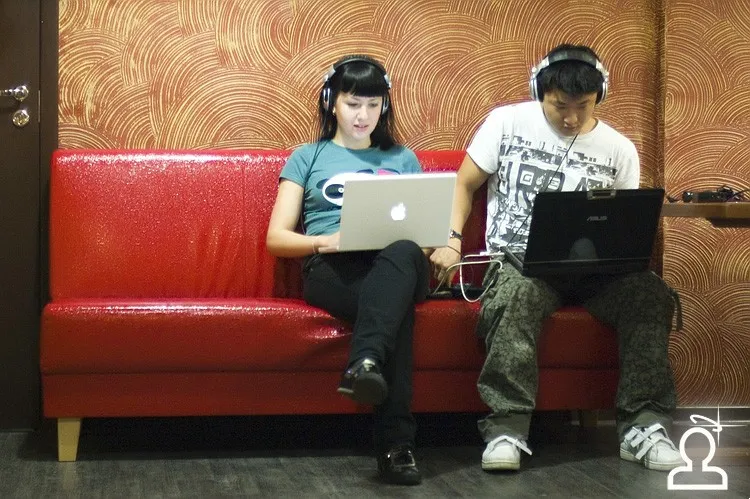 Dj She