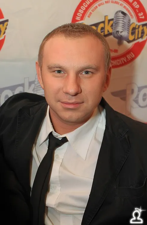 Сноубордисты VS Лыжников