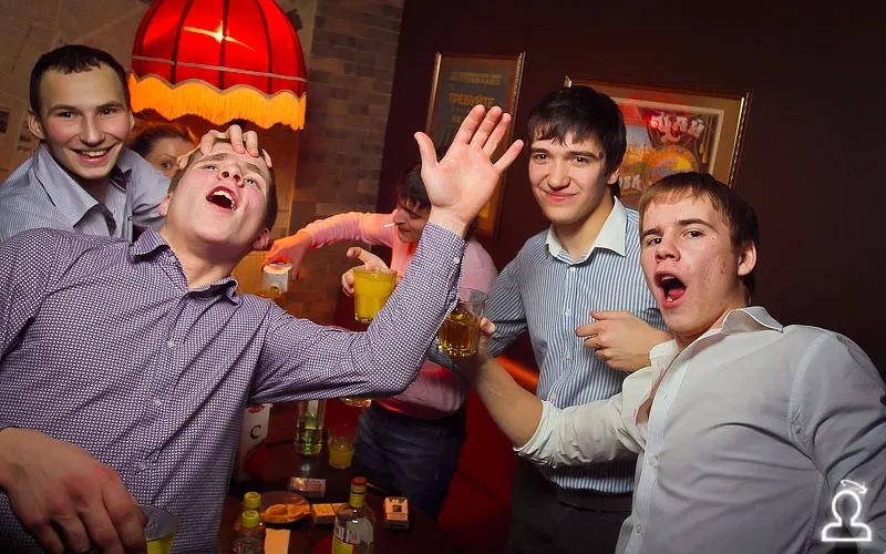 ЛЯ МУР, МУР, МУР