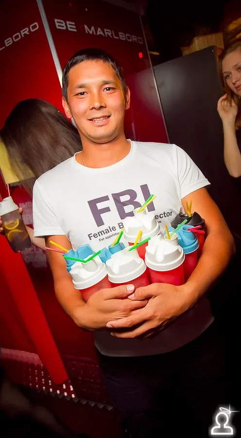 FREE2B / Dj Mark Moh