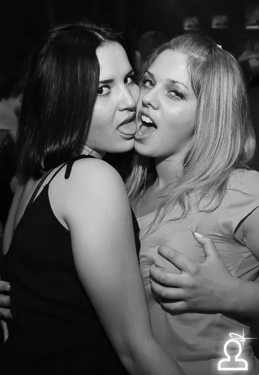 Girls and auto