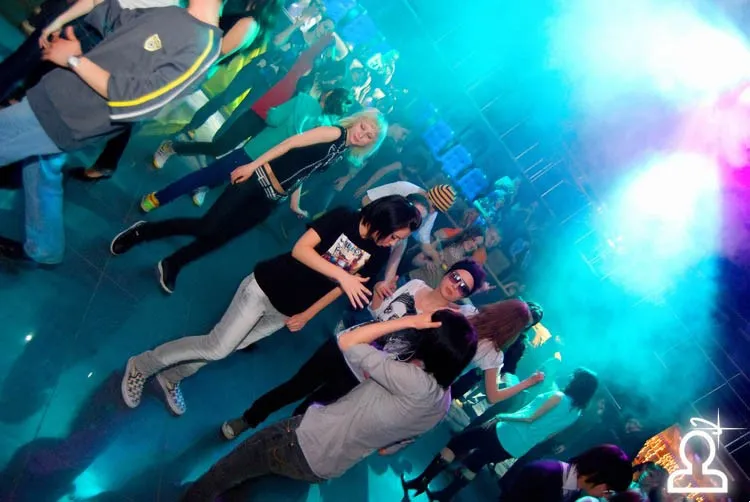 Nu Rave - Dance tonight
