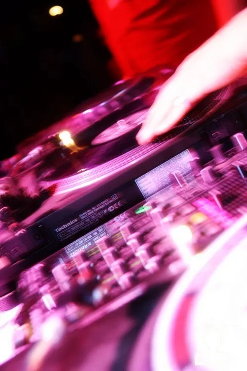 Dj Simon