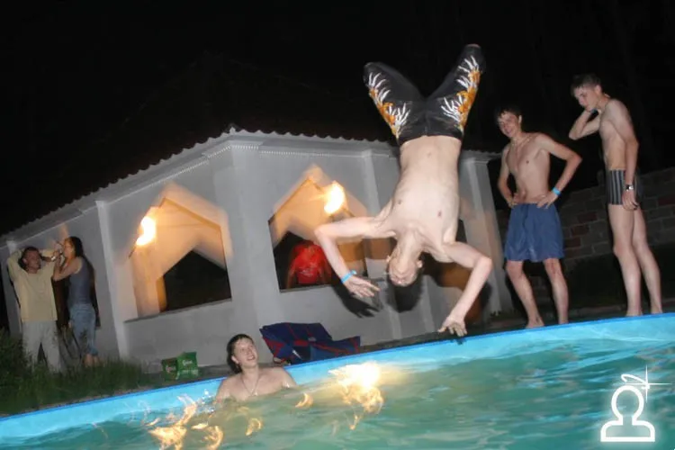 TURN PARTY