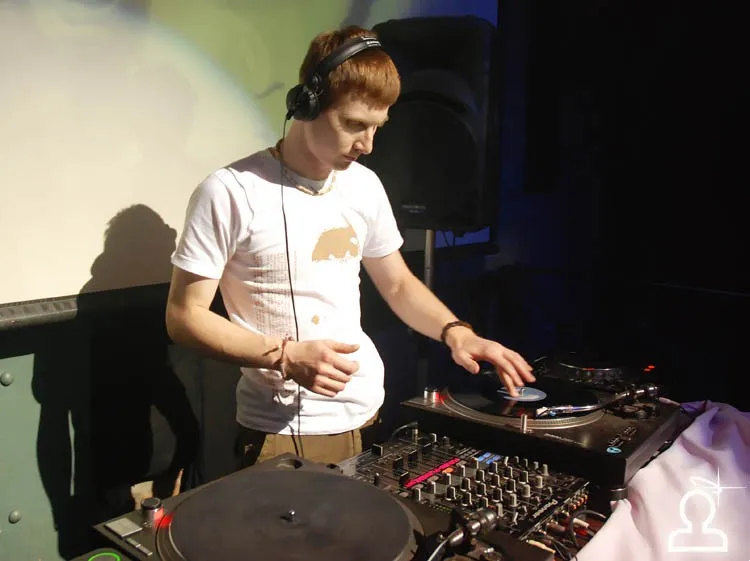 Electro Sandwich "НОВЫЙ СЕЗОН": Dj I.V.A.N.O.V.
