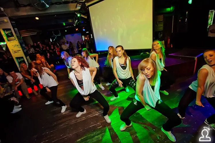 Shake it party