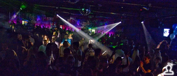 Happy Birthday club 8 years old / Dj Chriss Ortega