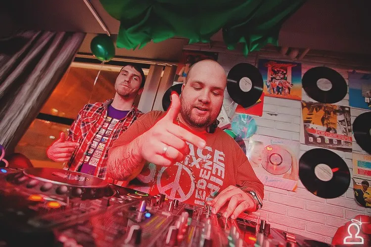 HB Dj Fiesta