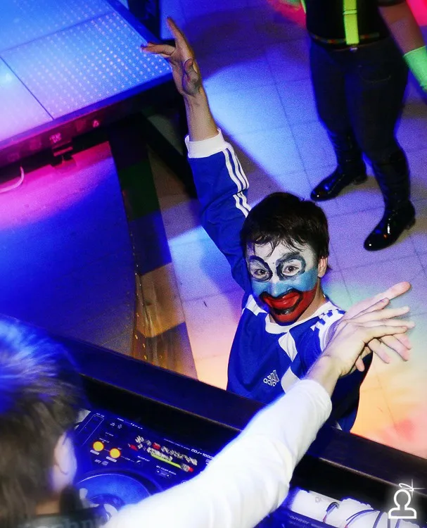 FIFA WORLD CUP PARTY: RUSSIA-SLOVENIA