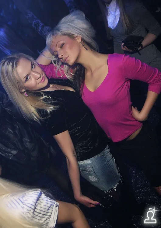 DJ NIKI