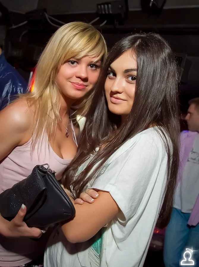 SHAKE IT PARTY