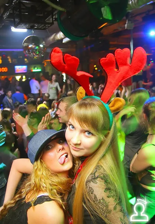 Happy New Year Pre Party: ГУДБАЙ ПИГГИ!