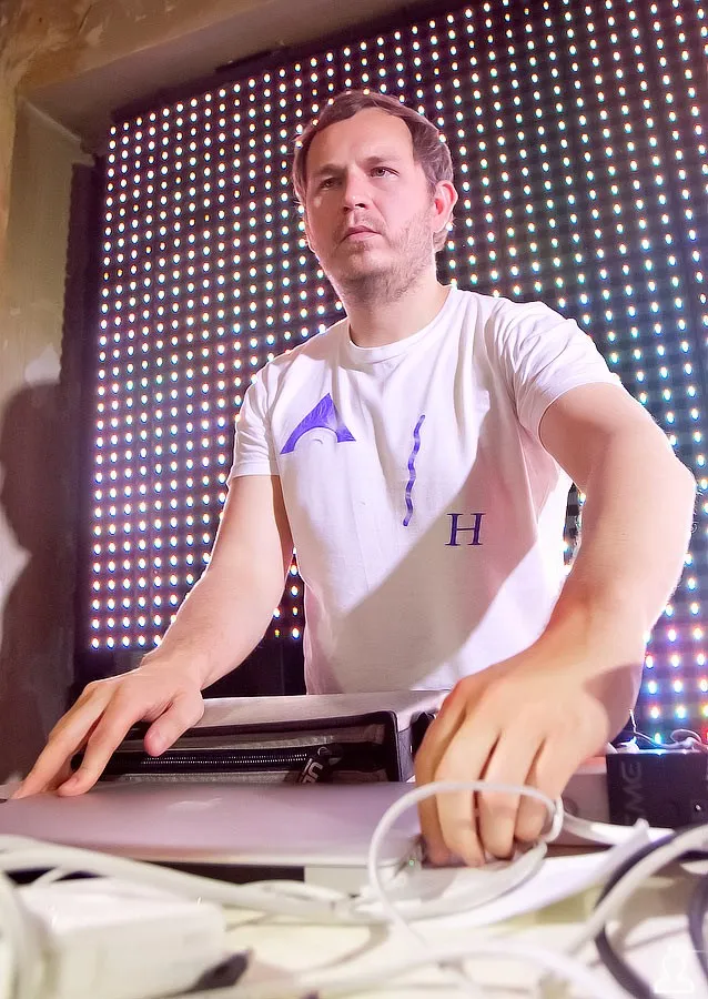 Mario Basanov & Vidis ft. Jazzu
