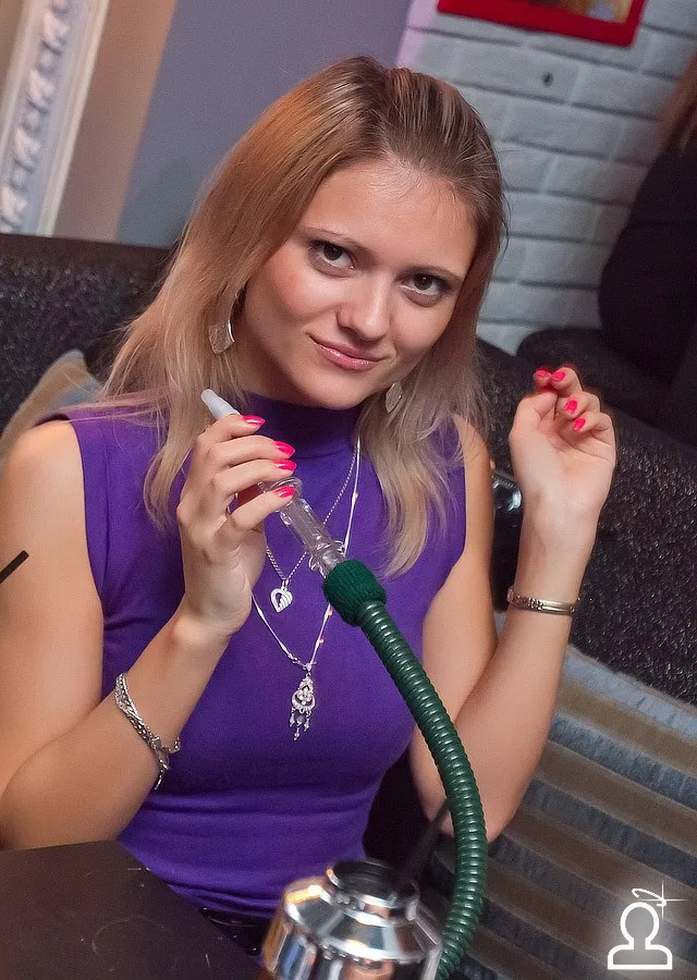 Танцы на барной стойке