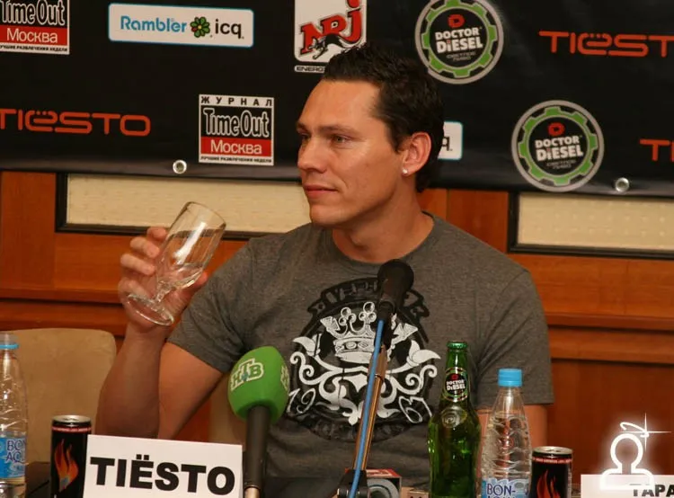 GLOBALCLUBBING Year: Ноябрь Tiesto