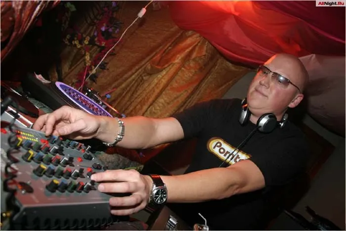 DJ Lindo Martinez