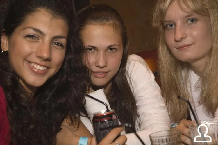 Global party - SEVEN