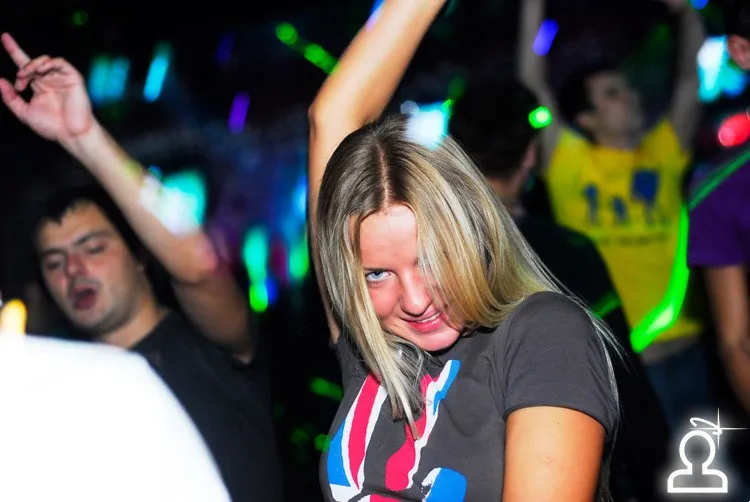 HARD ROCK SOFA LIVE & Dj SET