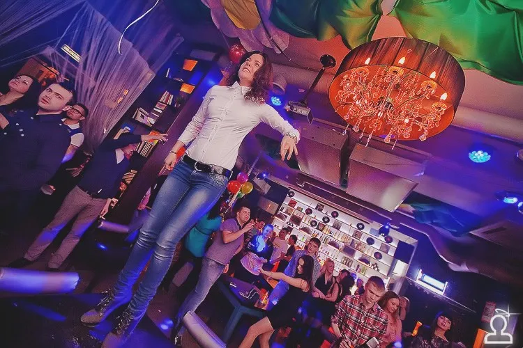 HB Dj Fiesta
