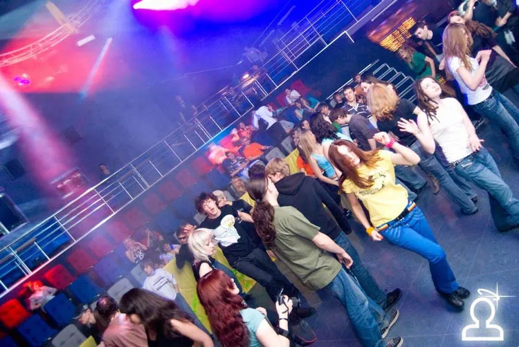 Nu Rave - Dance tonight