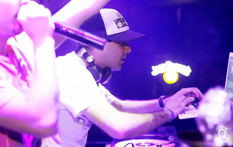 RNB PARTY / DJ LIGHT