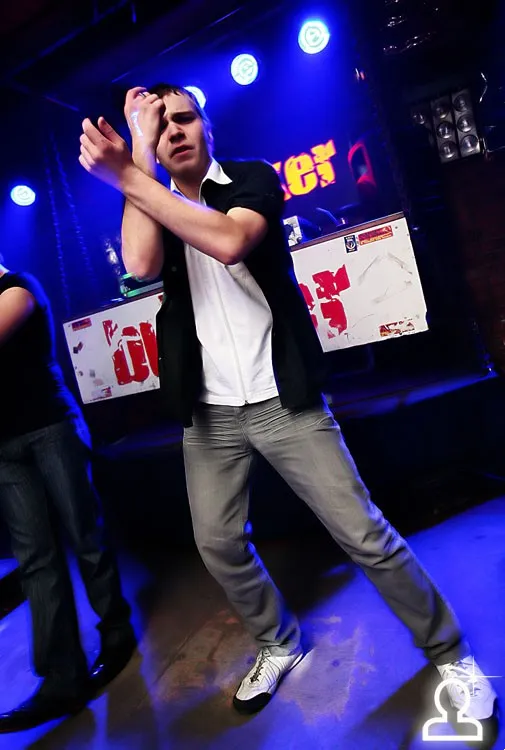 JumpStyle vs TecktOnik