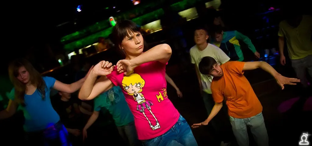 ONE STEP – DUBSTEP