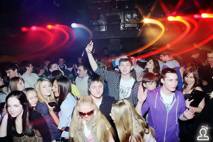 DJ SIMON