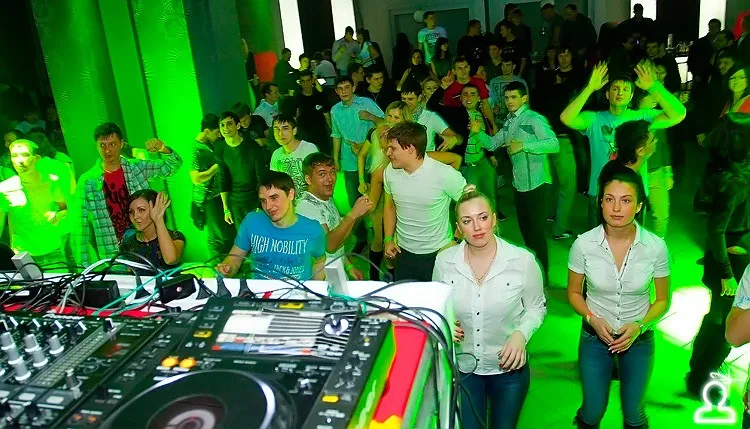 4 года Re_Play community / Marc Romboy