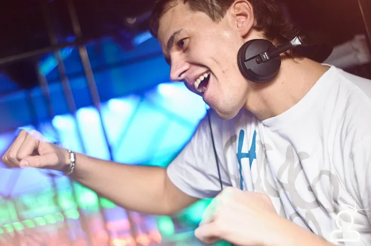 FlashBack в "DaLi" от PULSE