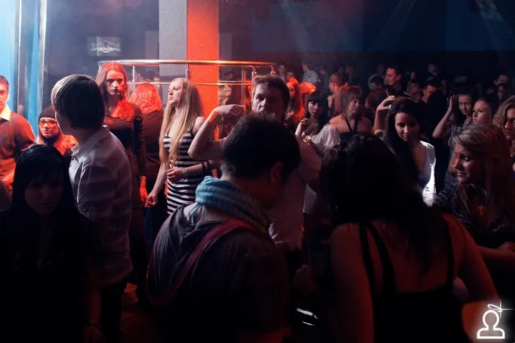 Начало / Dj Tom Pooks