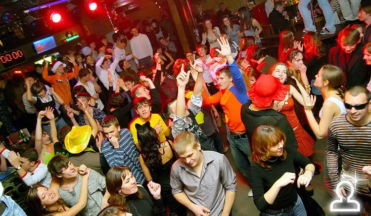 Happy New Year Pre Party: ГУДБАЙ ПИГГИ!