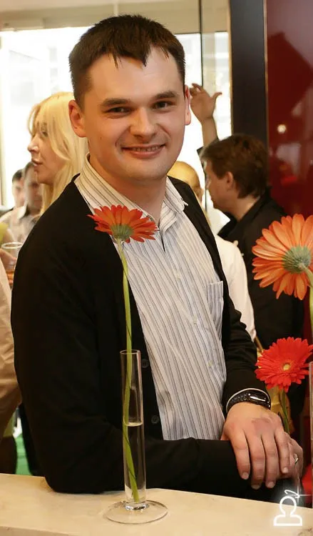 Показ KENZO