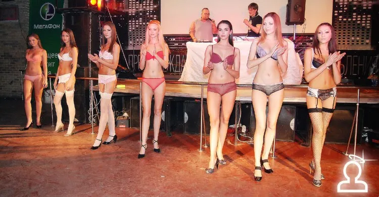 Показ от Incanto