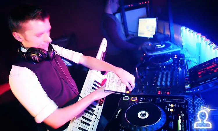 Dj Alex Astero