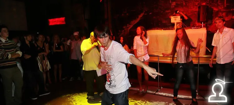 Shake it party