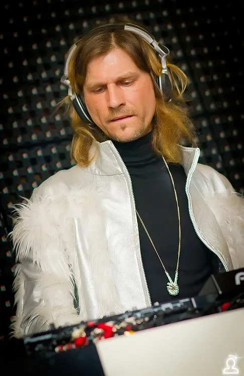 DVJ Serge