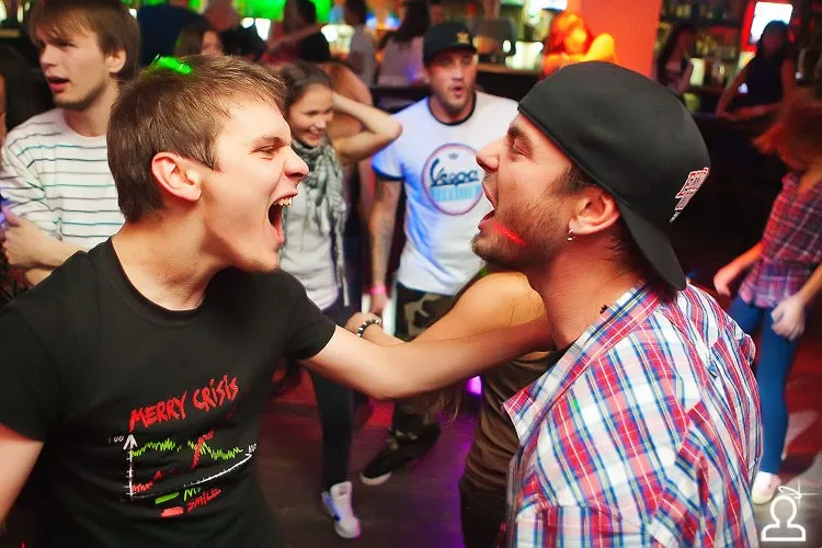 Пьем за Снег / Diamond Brothers
