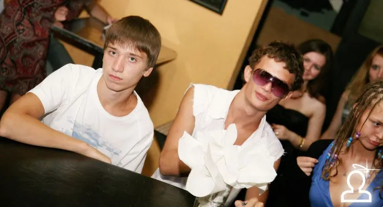 SUNNY PARTY