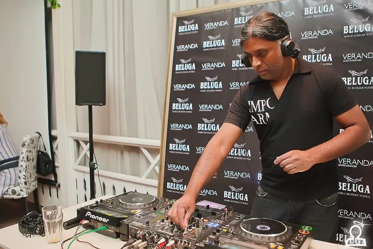 DJ Ravin