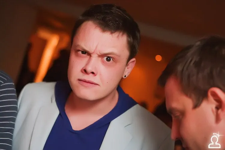 Le Buffet & DOЖDЬ HOUSE Mafia are present