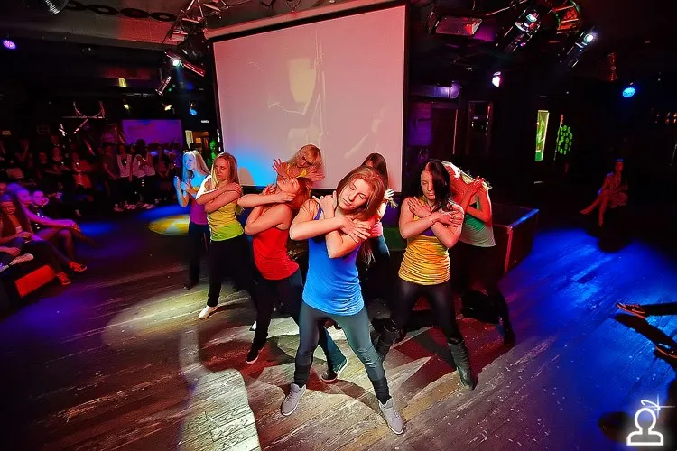 Shake it party