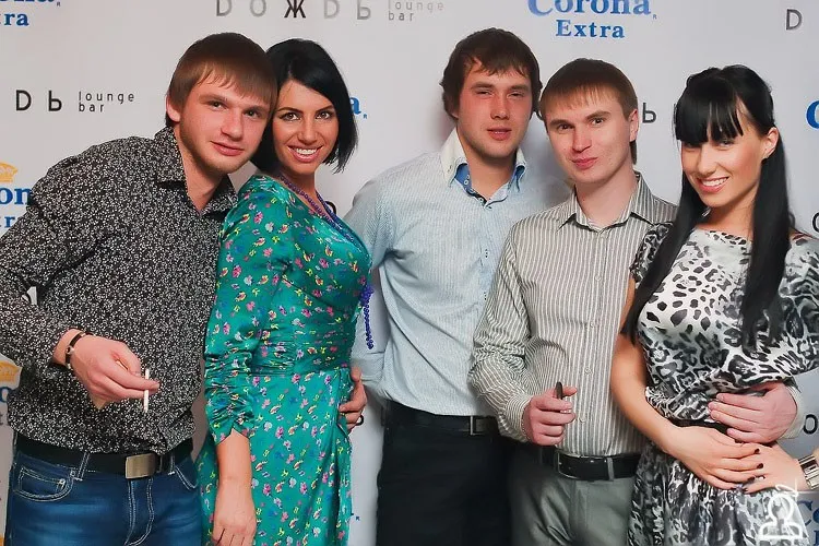 Extra Night Party / Chris Montana