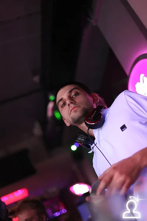Who's The Badman? feat. Tim Ismag