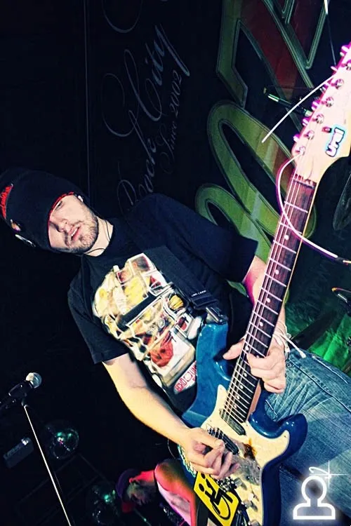 NOIZE MC