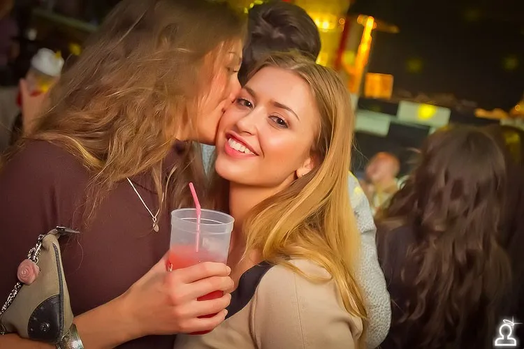 Карты, деньги, два ствола
