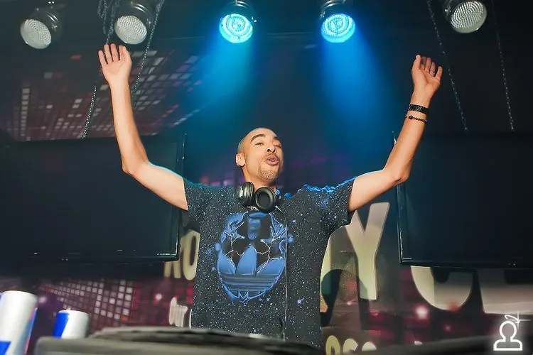 SunVibes Evolution 2011 PreParty / LEEROY THORNHILL