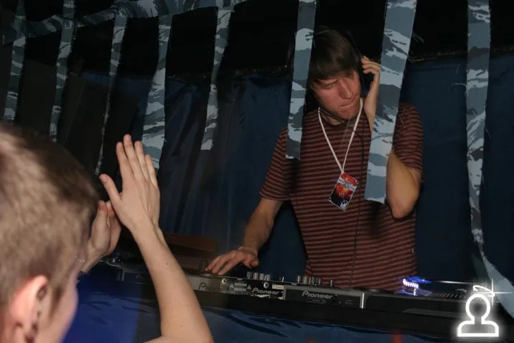 Techno vs. Trance @ 4Rooms (foto by Mikie)